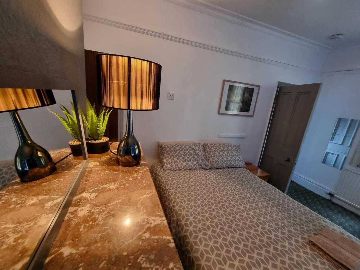 Stunning 5-bedroom House For Unforgettable Getaway Сasa de vacaciones
